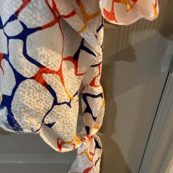 La Chemise Women's Large Side Tie Blouse - Picture 2 of 6